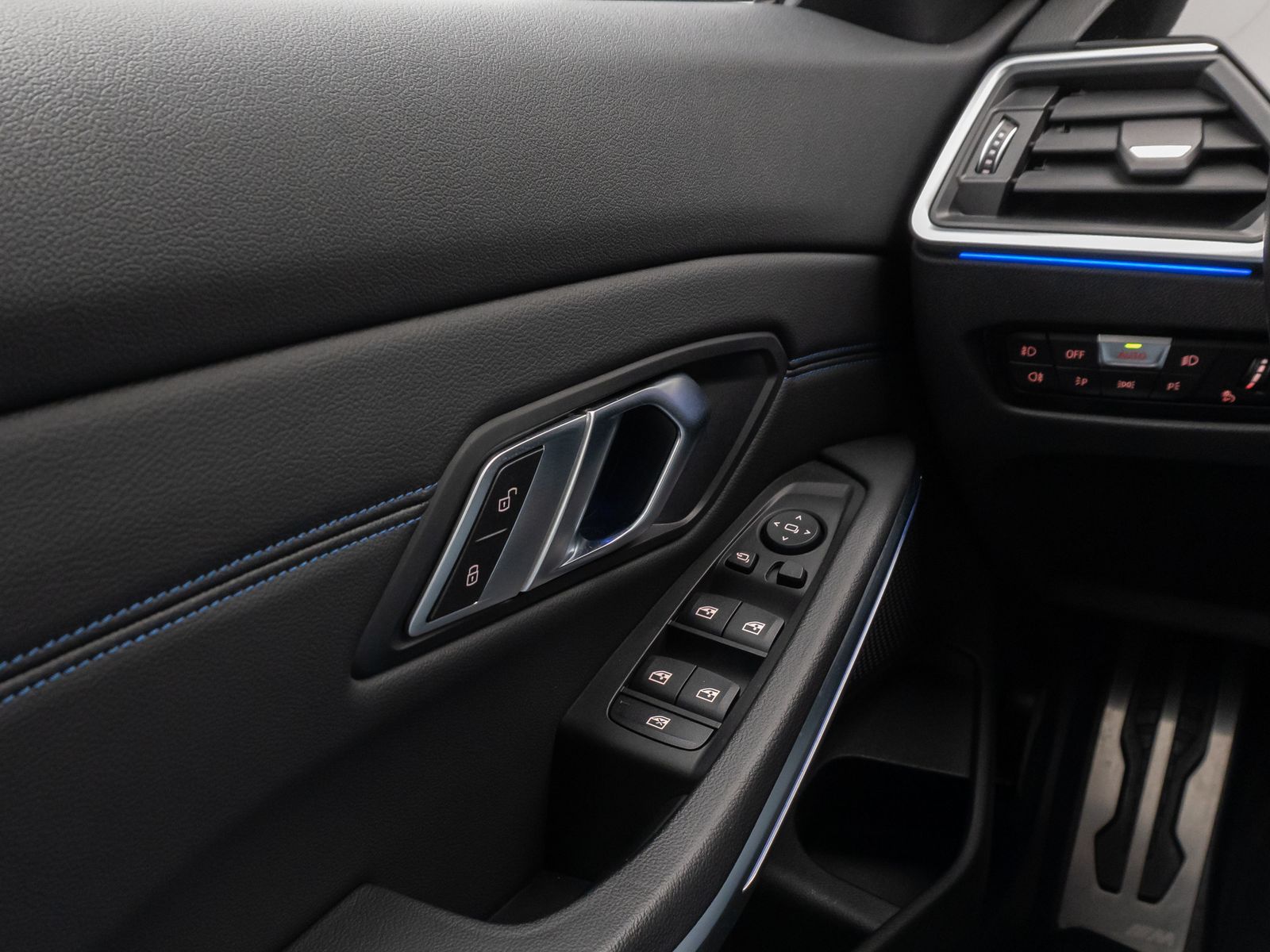 BMW 330i xD M Sport - Samsaru's Car Outlet
