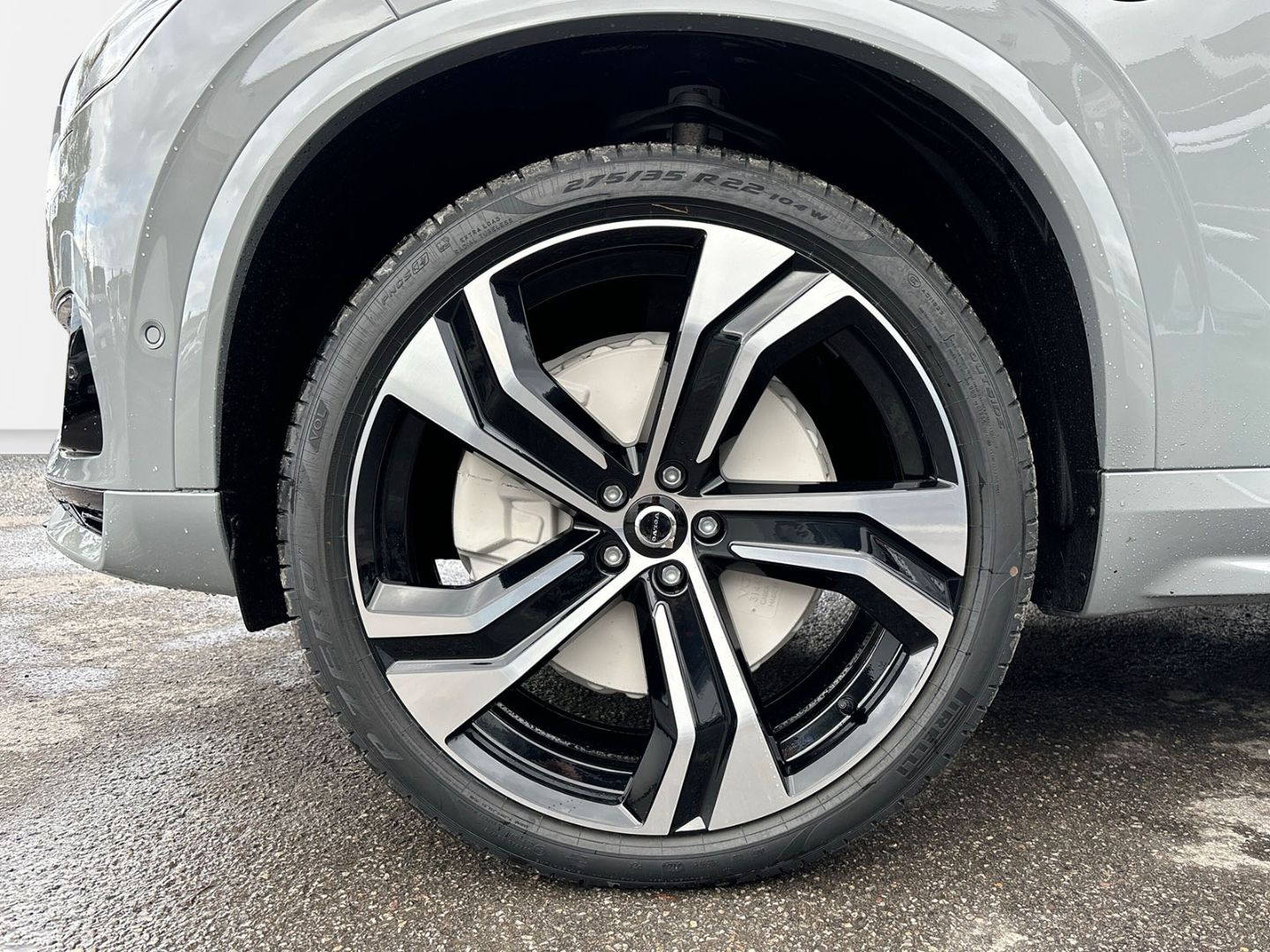 Volvo XC90 Recharge T8 AWD Ultra Dark 7-Sitzer 22'' B&