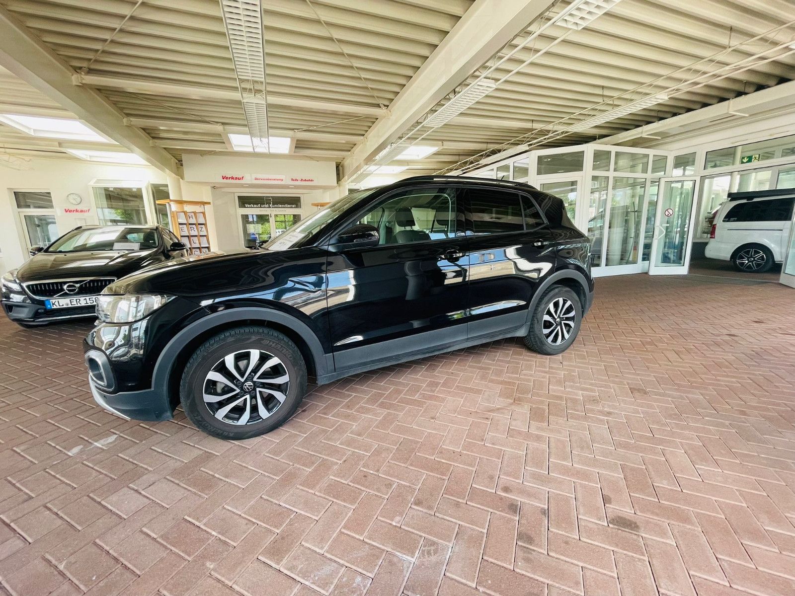 Volkswagen T-Cross Active - Samsaru's Car Outlet
