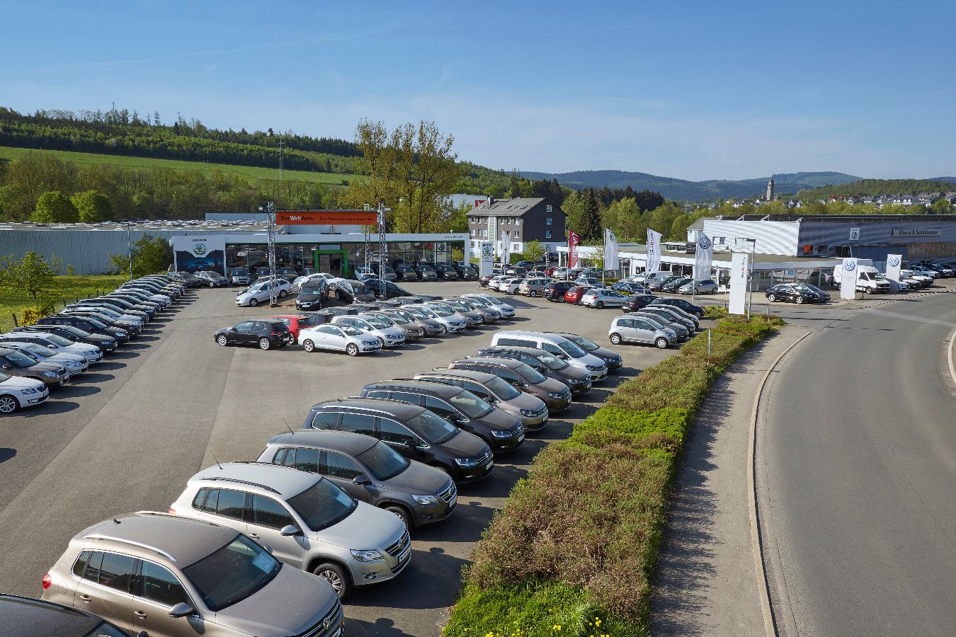 Volkswagen T-Roc Life 1.5 TSI DSG - Samsaru's Car Outlet