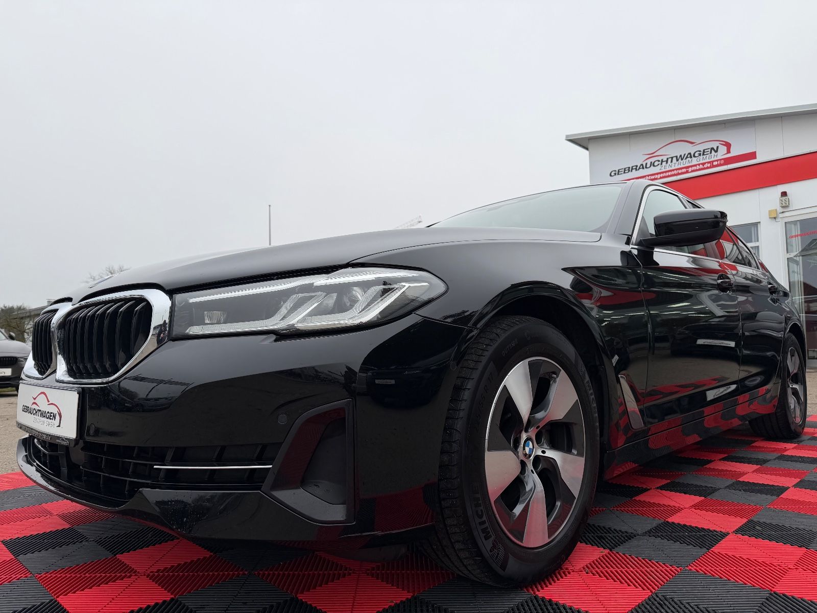 BMW 520D XDRIVE AUT.*LED*AHK*ACC*