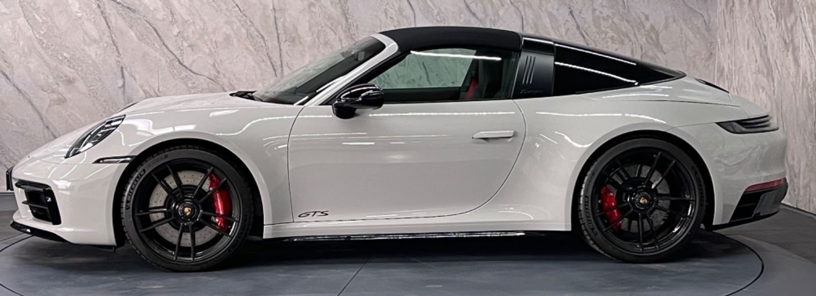 Porsche 911 Targa 4 GTS - Samsaru's Car Outlet