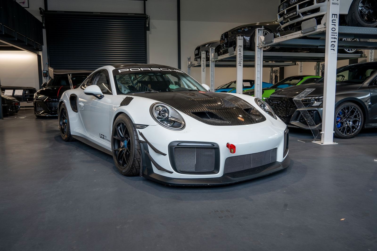 Porsche GT2 RS Clubsport - Samsaru's Car Outlet