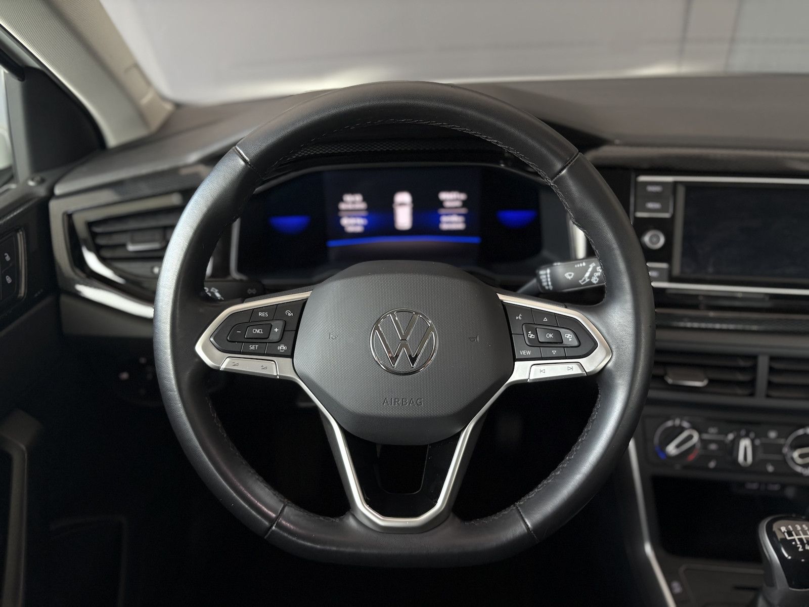 Volkswagen Taigo 1.0 TSI Life - Samsaru's Car Outlet