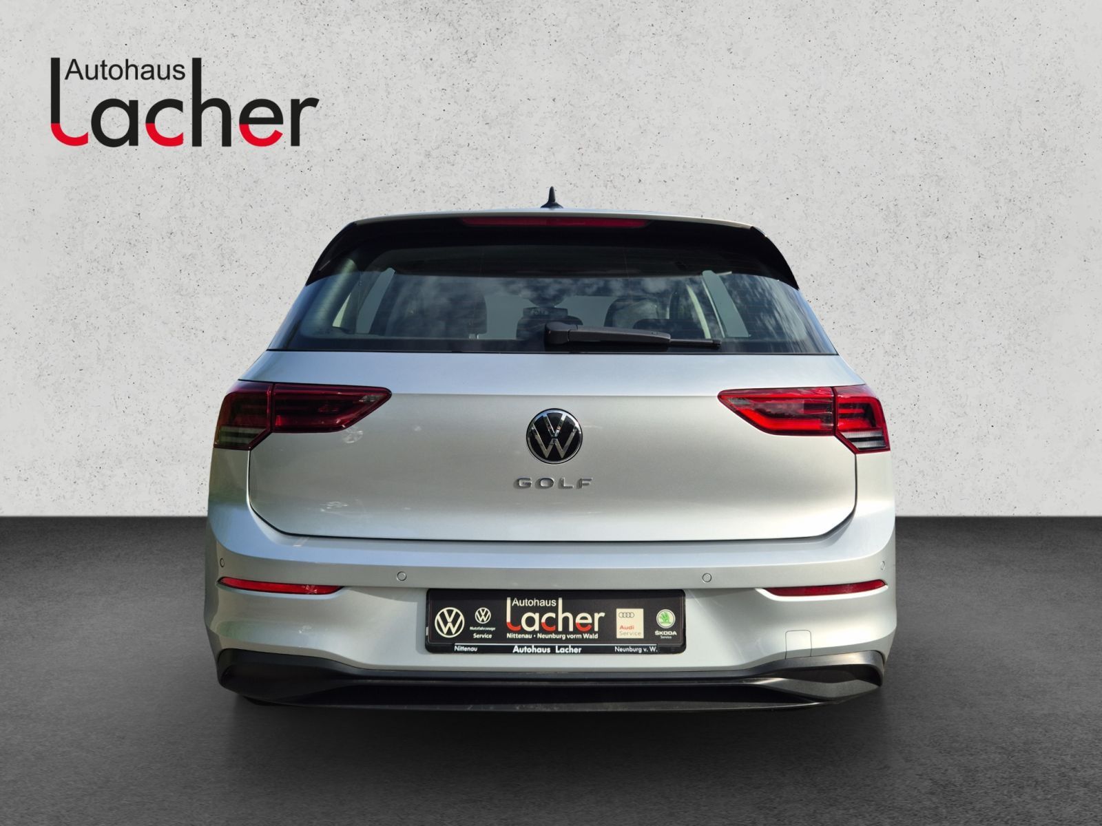 Volkswagen Golf Life 1.5 TSI - Samsaru's Car Outlet