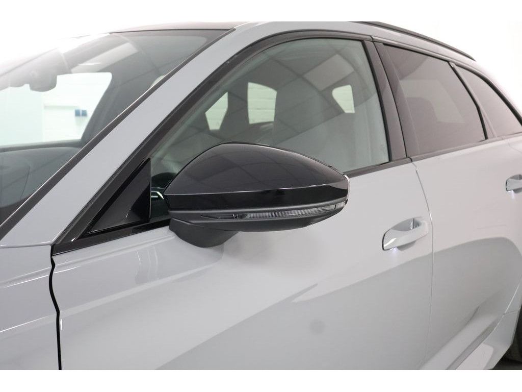 Audi RS 6 Avant 4.0 TFSI quattro Performance Matrix,P