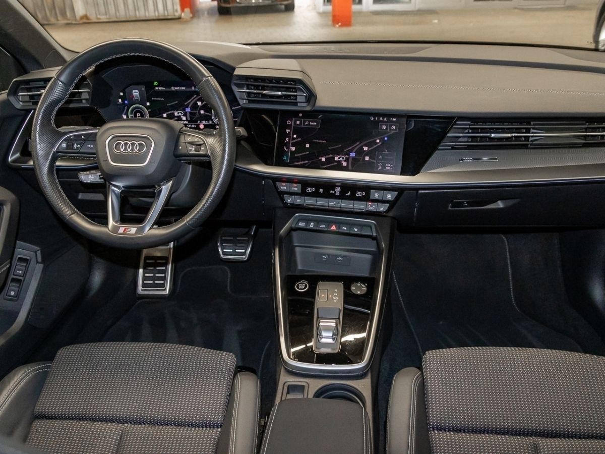 Audi A3 Sportback 40 TFSI e S line - Samsaru's Car Outlet