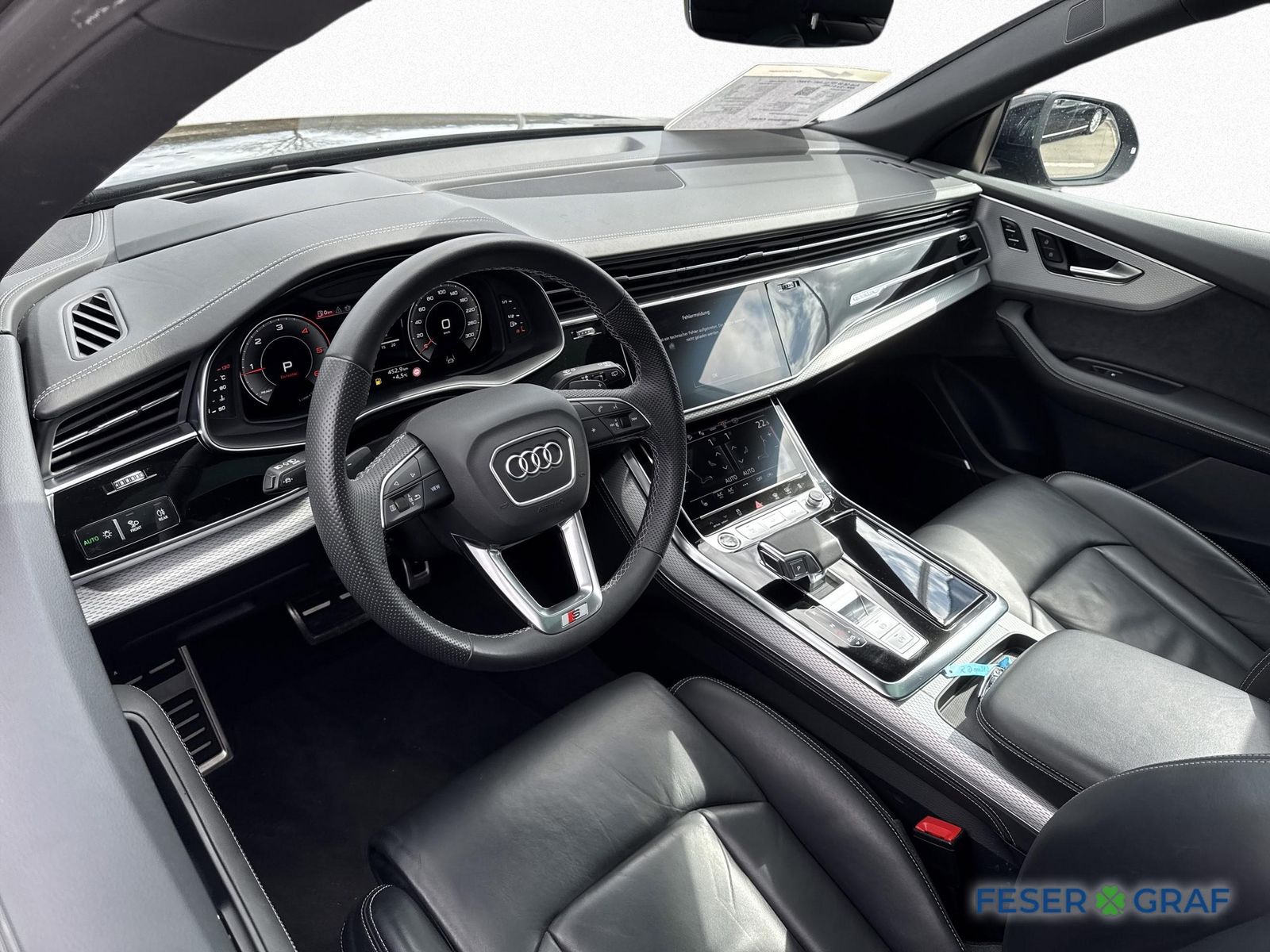 Audi Q8 50 TDI qu. tiptr. - PANO - AHK - 2 x S LINE