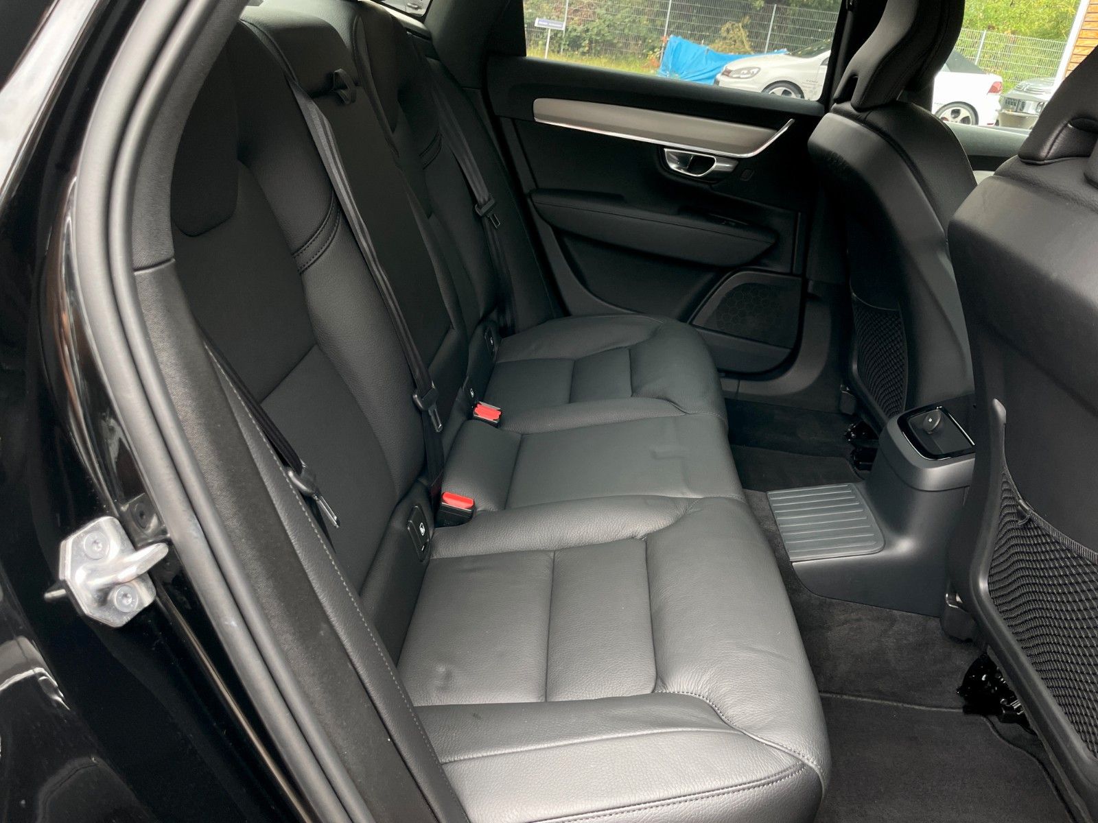 Volvo S90 Lim. Core Recharge Plug-In Hybrid AWD