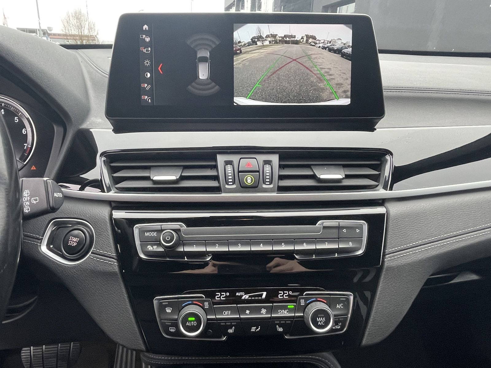 BMW X1 xDrive25e M Sportpaket - Samsaru's Car Outlet