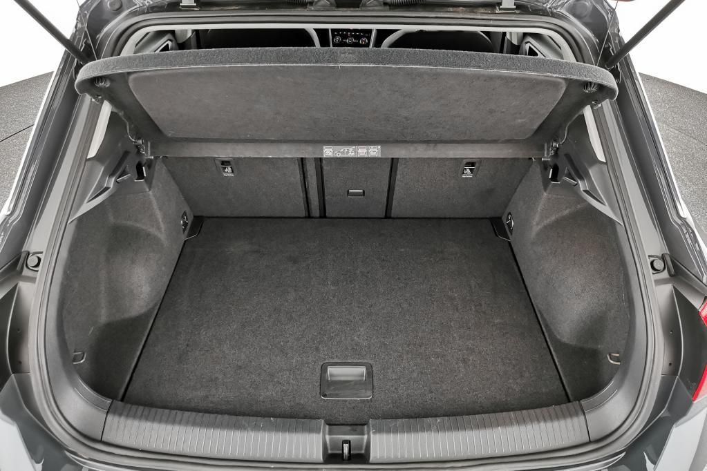Volkswagen T-Roc Style 1.5 TSI DSG - Samsaru's Car Outlet