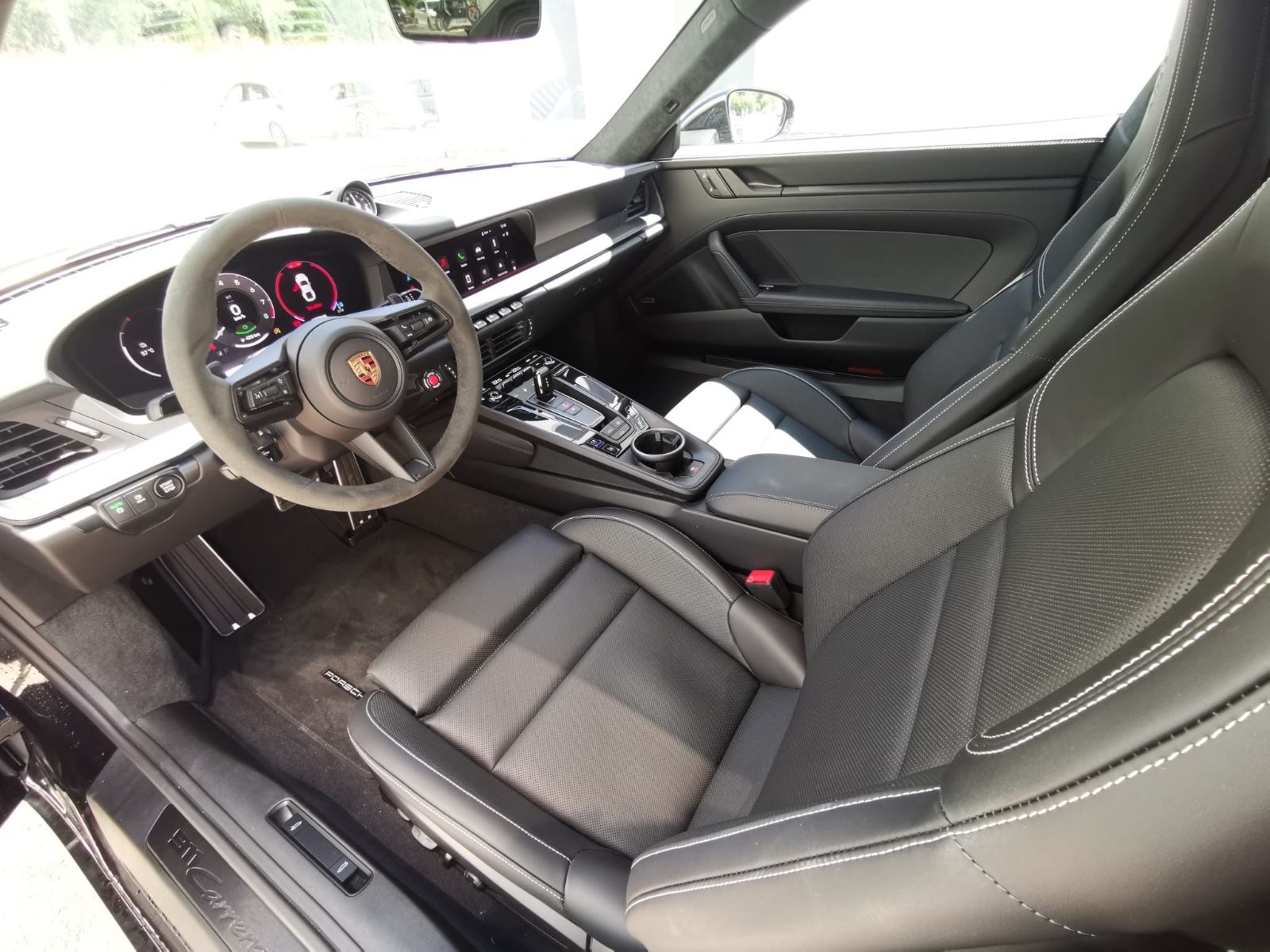 Porsche 992/911 Carrera 4 GTS Coupe - Samsaru's Car Outlet