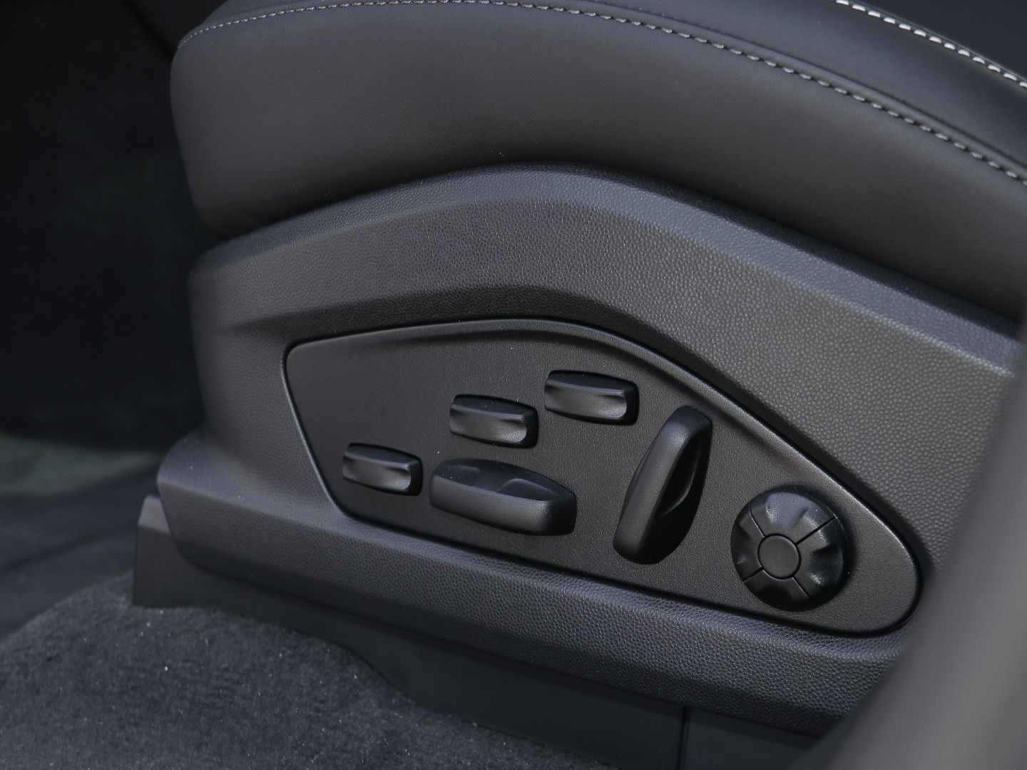 Porsche Macan Turbo Burmester Surround View LED-Matrix