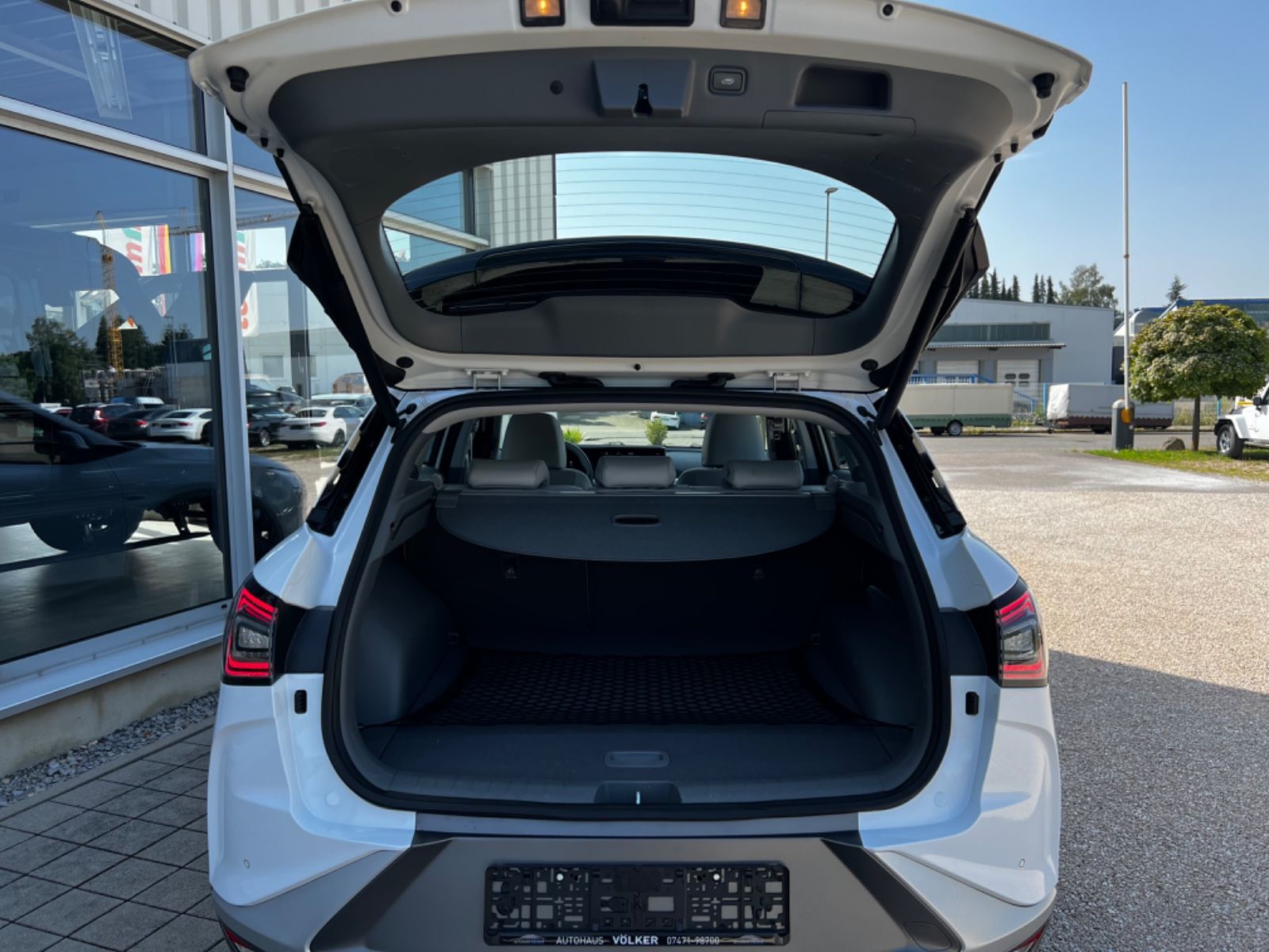 Hyundai Nexo Fuel Cell - Samsaru's Car Outlet
