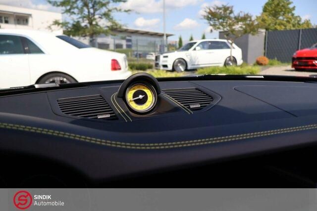 Porsche 992 - 911 Carrera 3.8 Turbo S cabrio BURMESTER