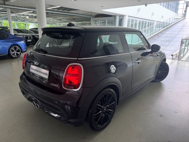 MINI Cooper S - Samsaru's Car Outlet