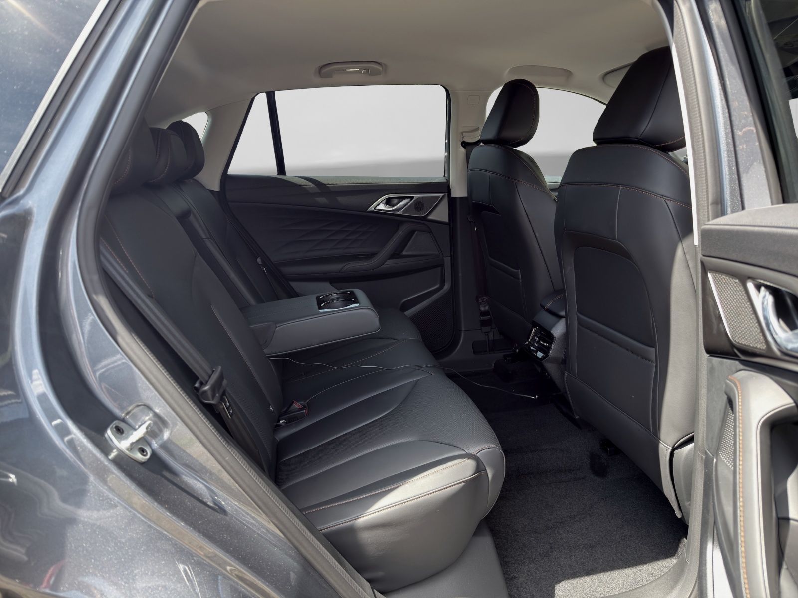 MG HS PHEV 1.5 Luxury Allwetter Reifen *Finanzierun
