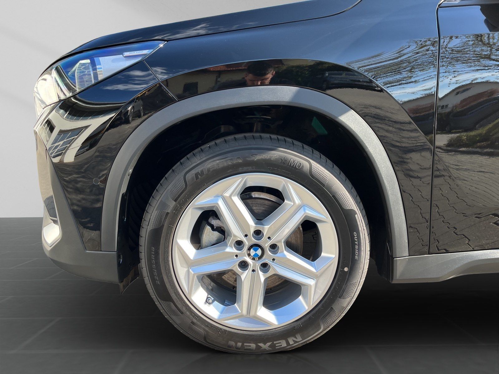 BMW X1 xDrive20d - Samsaru's Car Outlet