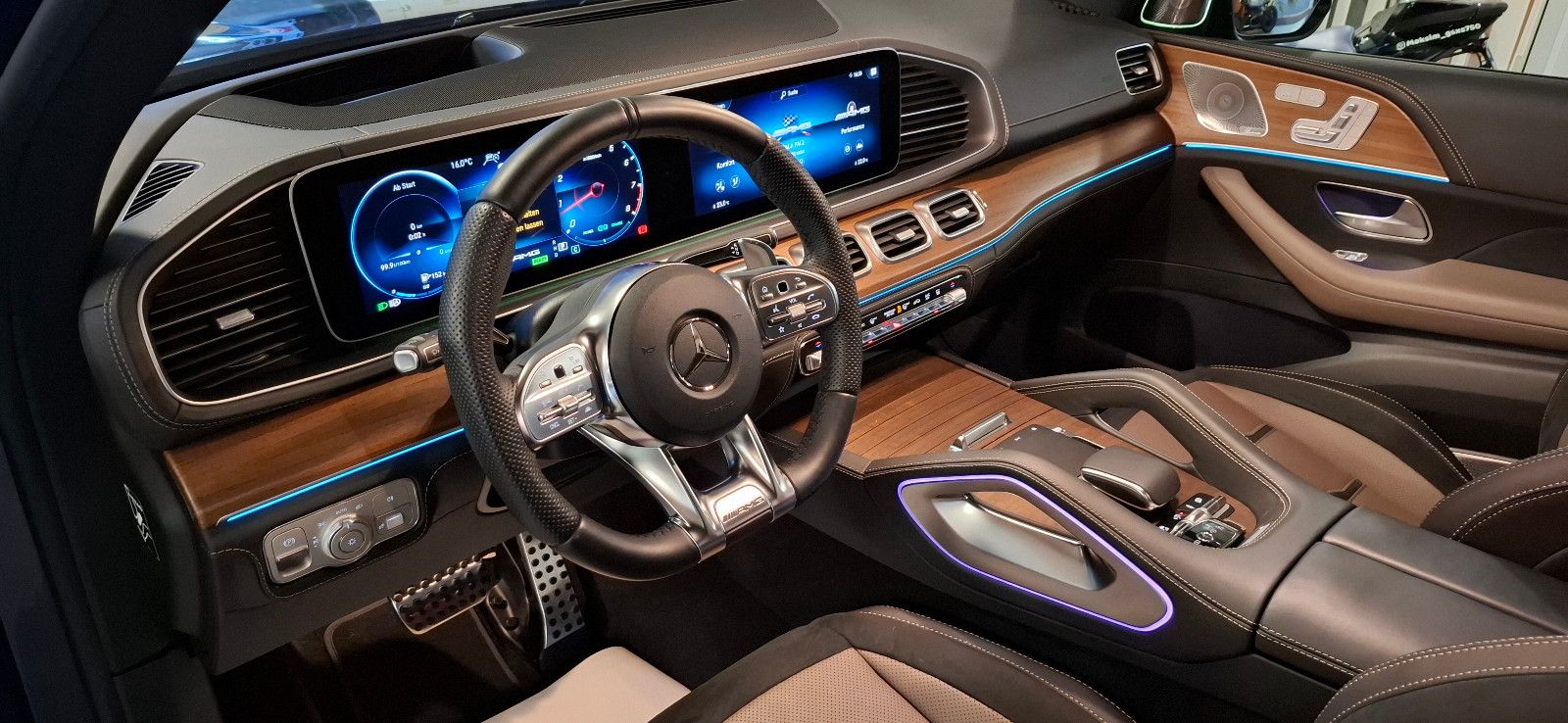 Mercedes-Benz GLE 63 AMG S*4Matic+Panor'TV*AHK*360°Kamer*Voll*