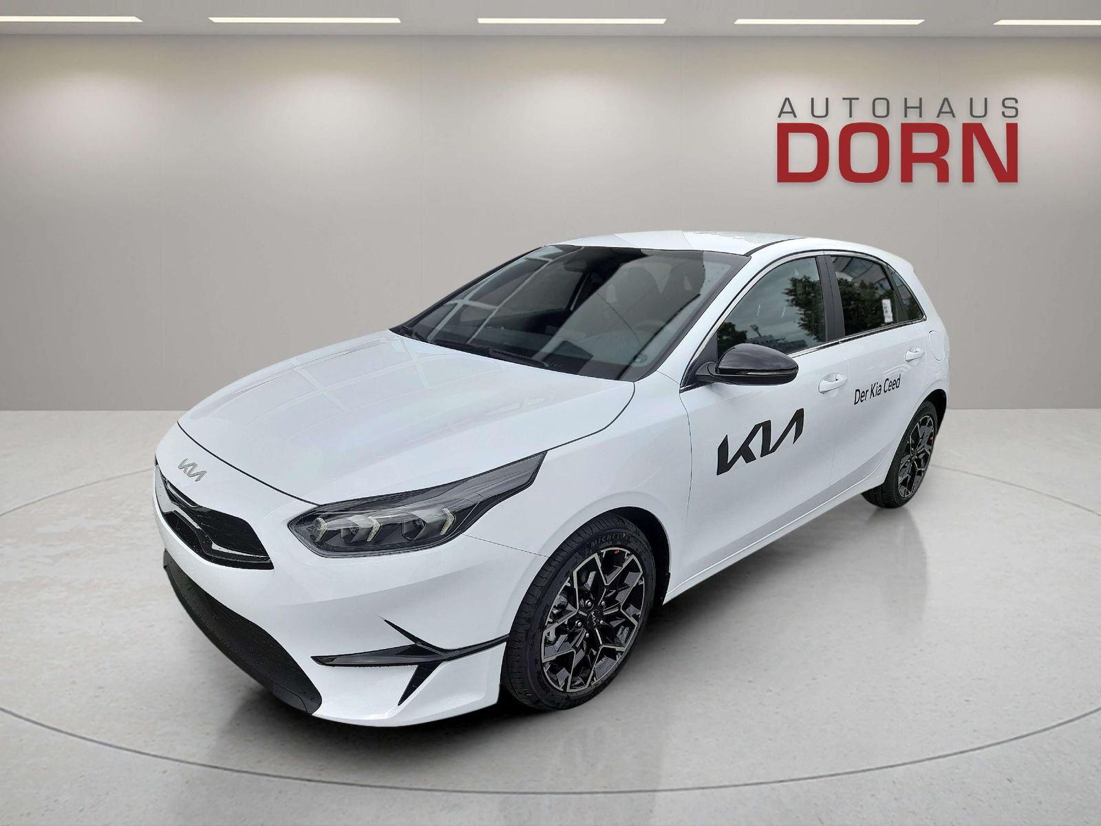 Kia Ceed Nightline 48V - Samsaru's Car Outlet