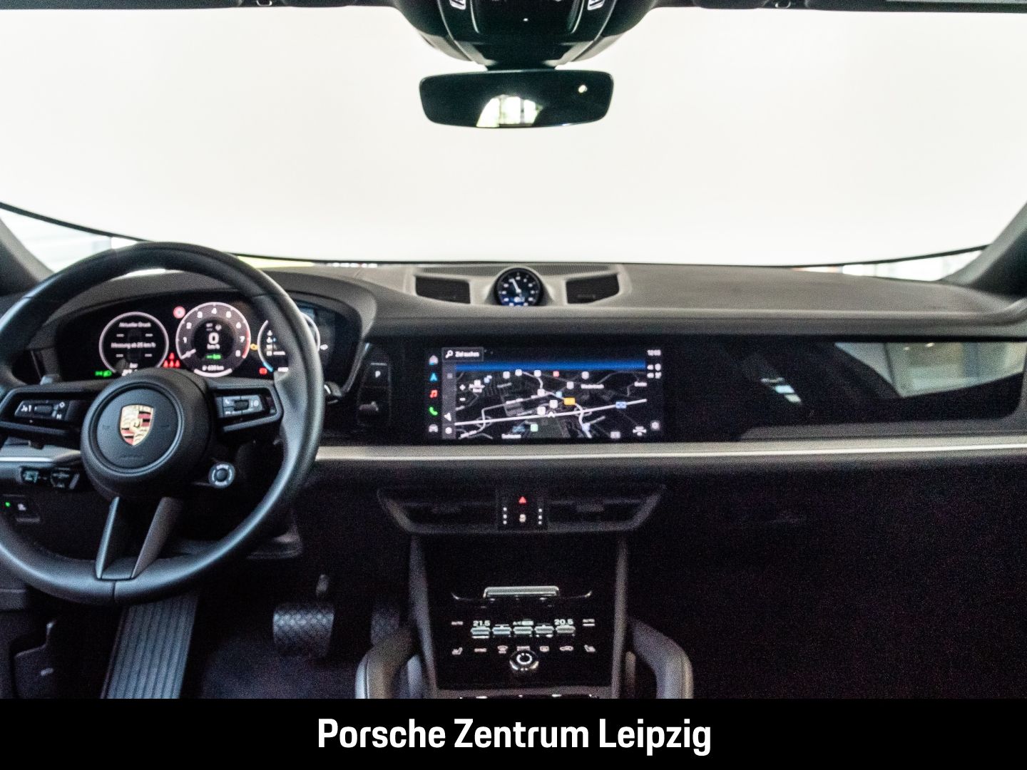 Porsche Cayenne E-Hybrid Coupe SportDesign HD-Matrix Inn