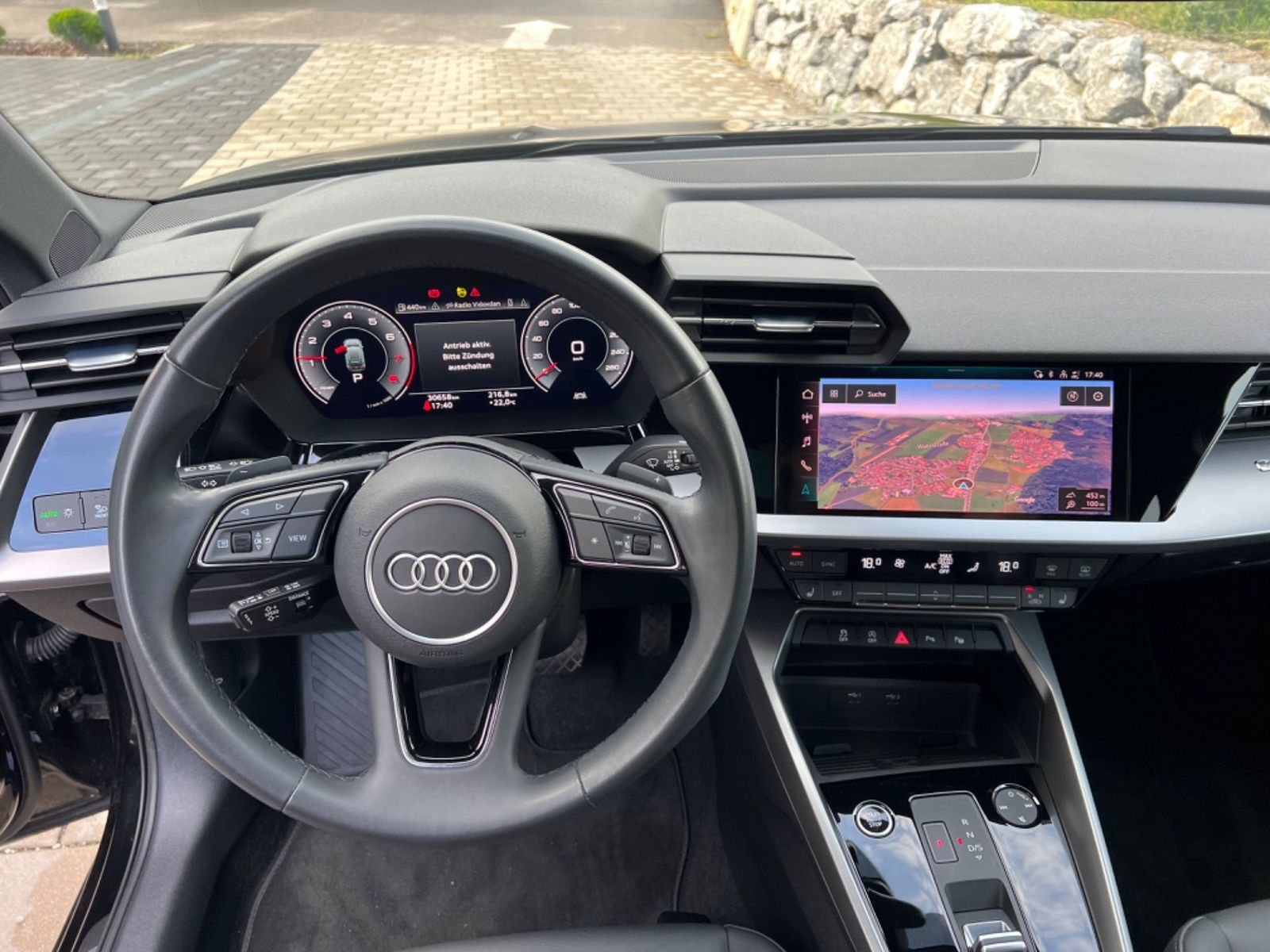 Audi A3 35 TFSI advanced - Samsaru's Car Outlet