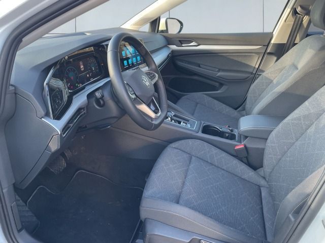 Volkswagen Golf Life 1.5 DSG - Samsaru's Car Outlet