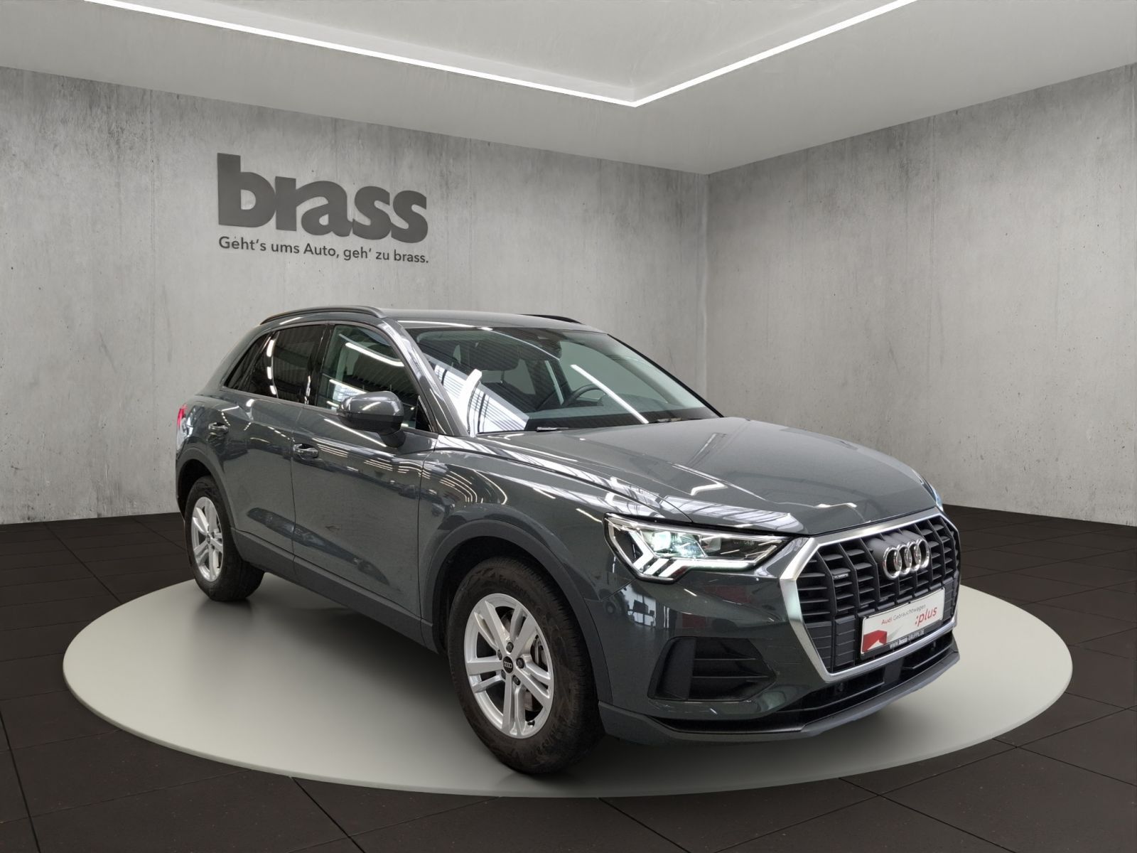 Audi Q3 40 TDI quattro - Samsaru's Car Outlet