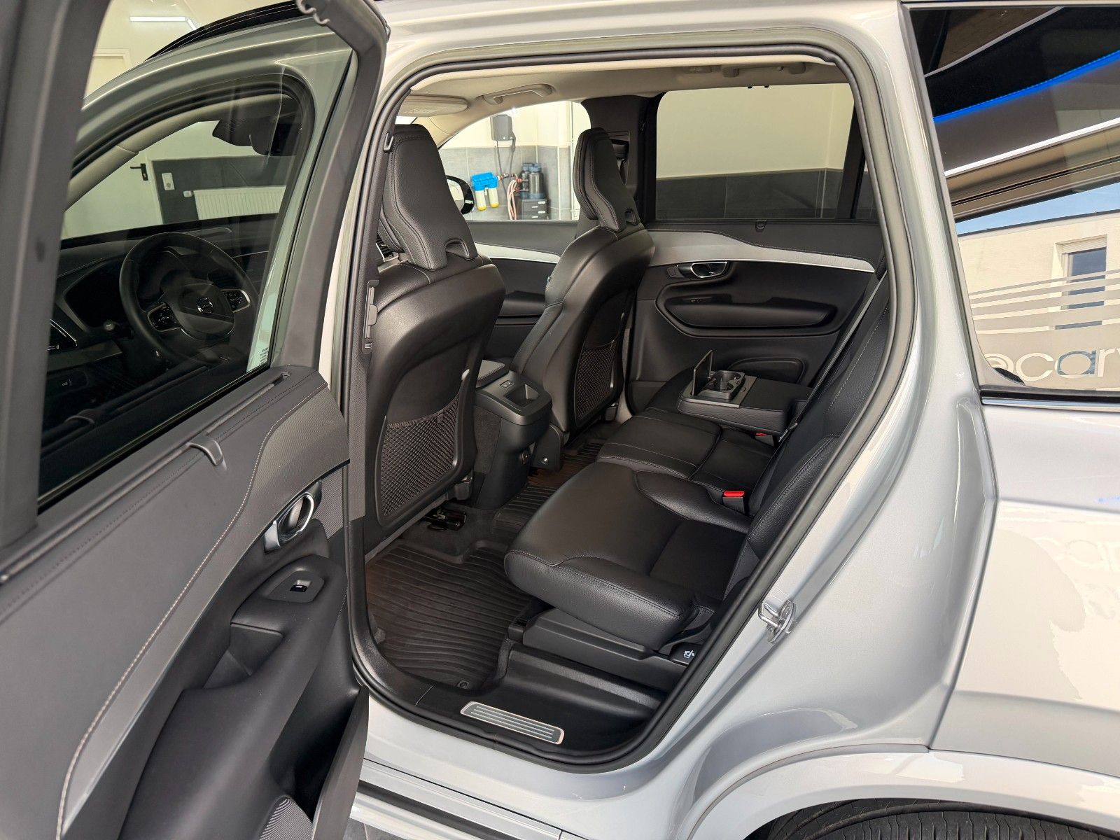 Volvo XC 90 Plus Dark AWD*7-Sitzer*LEDER*360°*AHK*ACC*