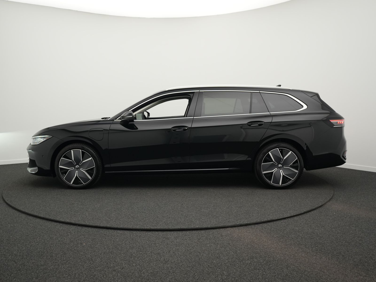 Volkswagen Passat Variant Elegance 1,5 TSI eHybrid PANO*AHK