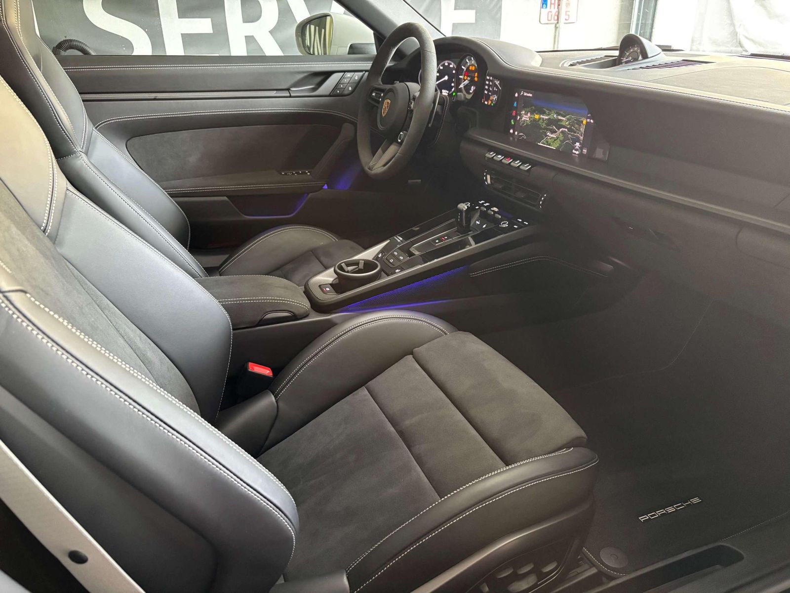Porsche 992 Carrera 4 GTS Cab. Lift Inno Matrix Bose 18-