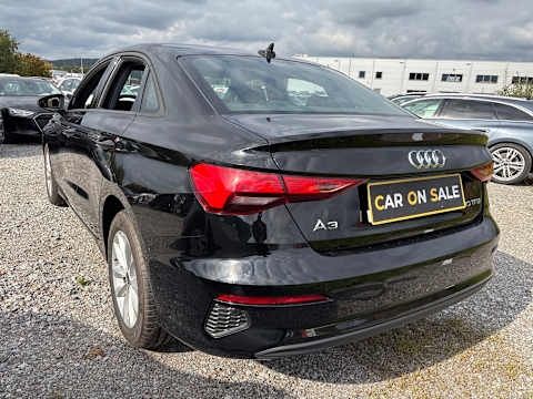 Audi A3 Limousine 30 TFSI S tronic Sitzh. PDC LED Kli