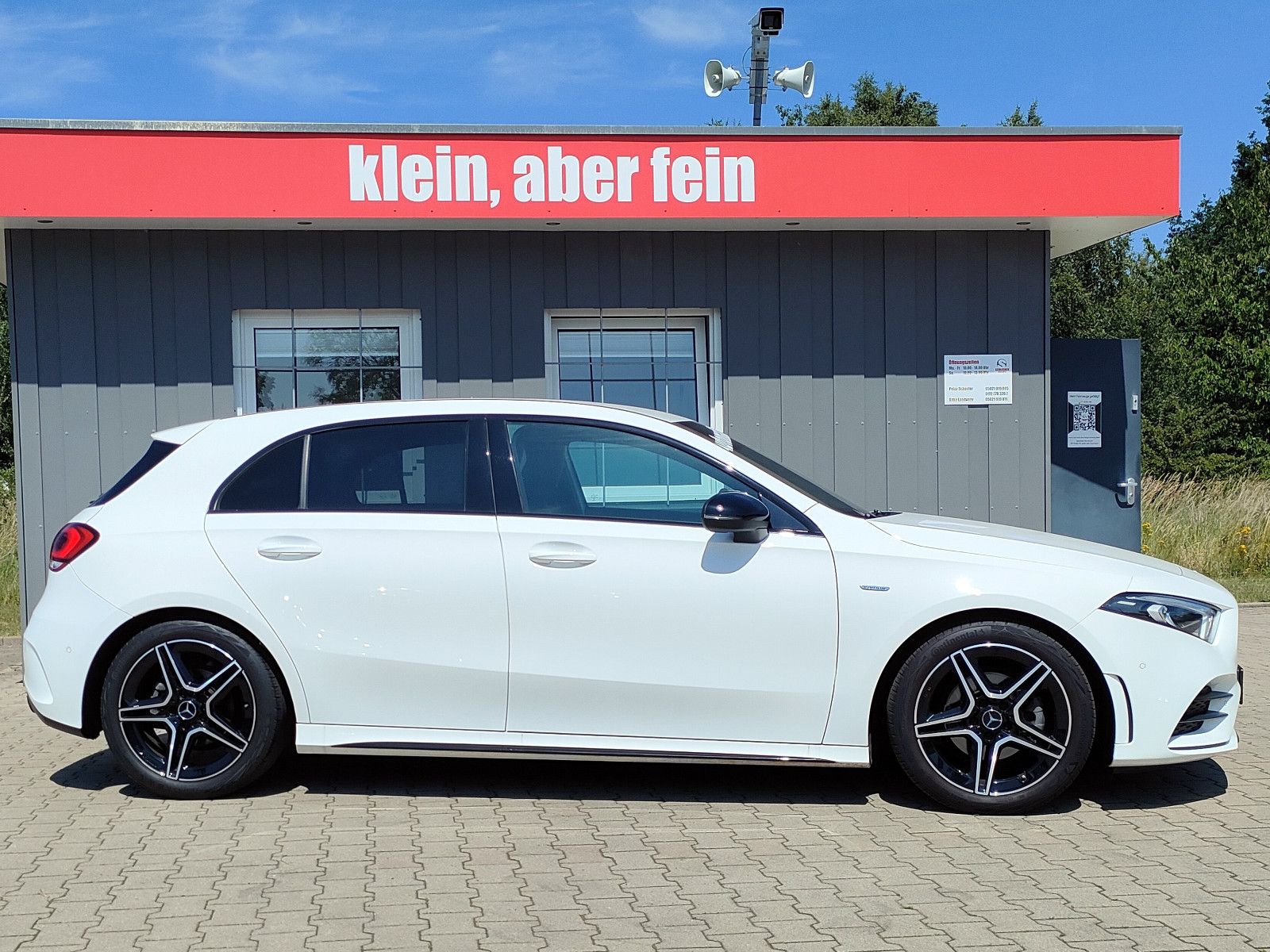 Mercedes-Benz A 180 DCT Edition AMG Line - Samsaru's Car Outlet