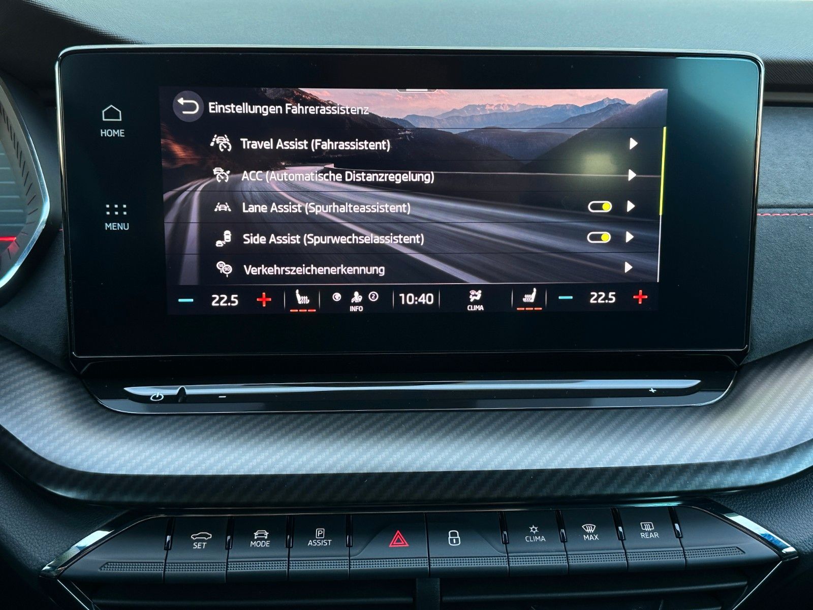 Skoda Octavia Combi RS 2.0TSi DSG - Samsaru's Car Outlet