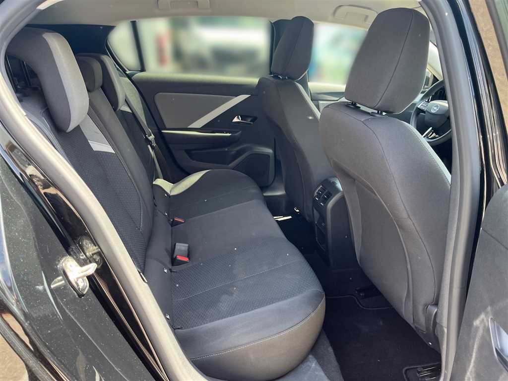 Opel Astra 1.2 Turbo Business - Samsaru's Car Outlet