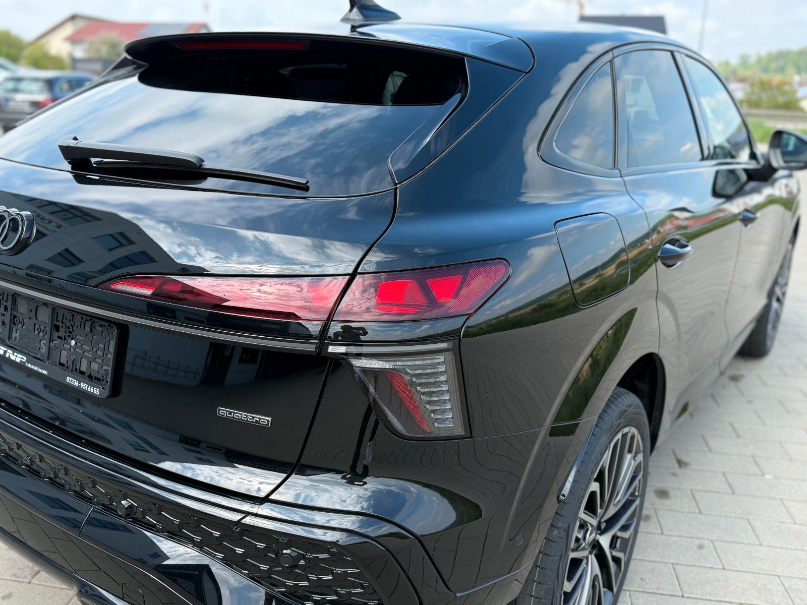 Audi Q3 Sportback S-LINE quattro+AHK+PANO+SONOS