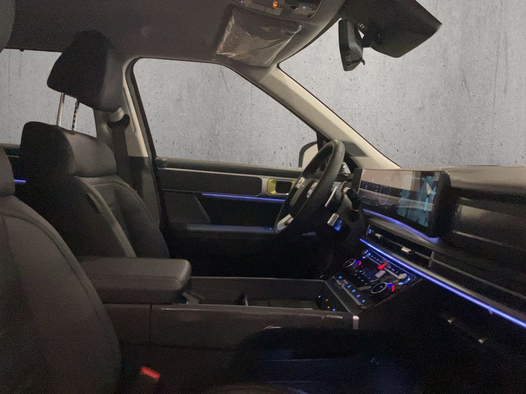 Hyundai SANTA FE Plug-In-Hybrid Signature - Samsaru's Car Outlet