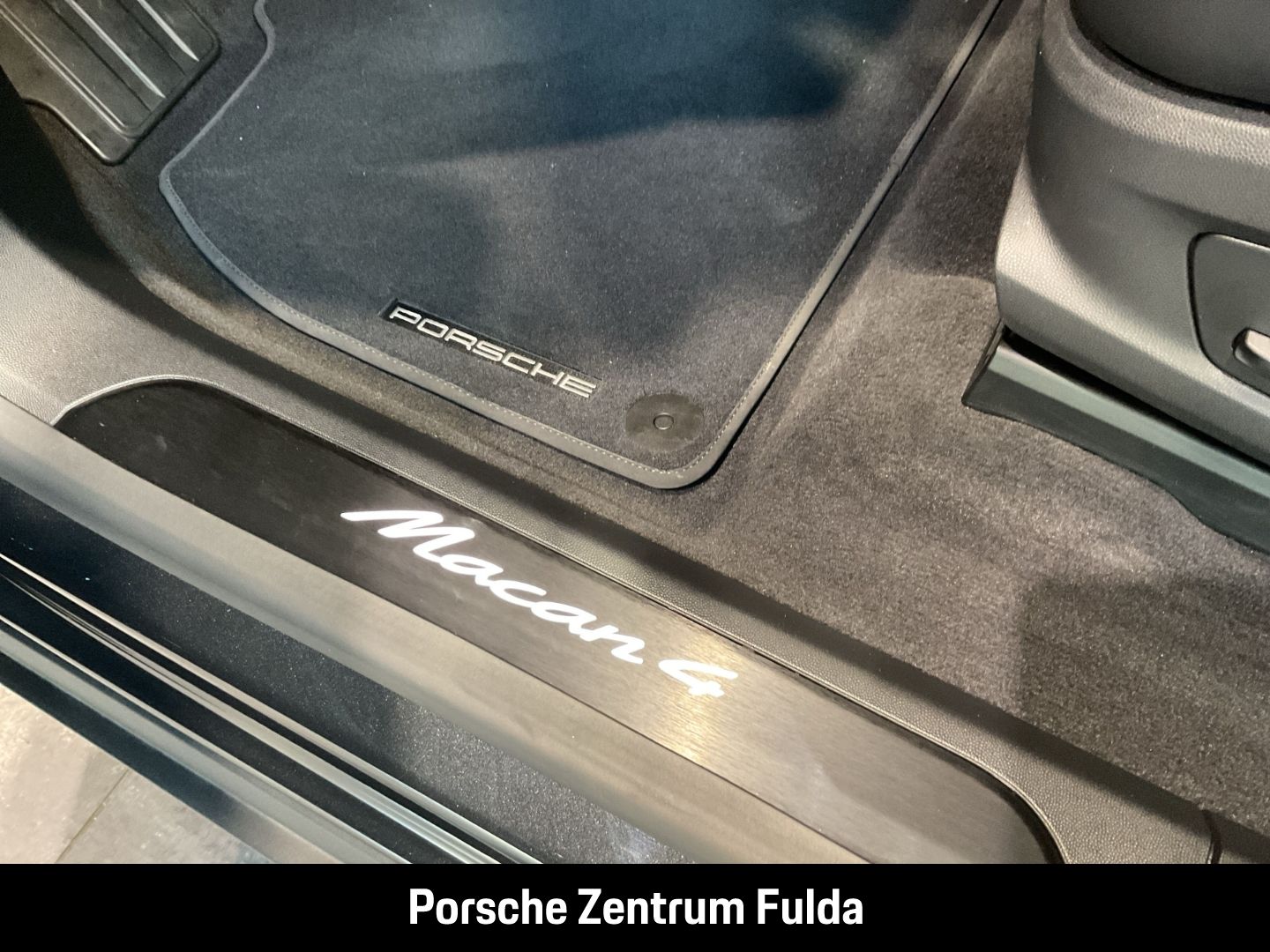 Porsche Macan 4 BOSE Panorama Surround-View LED-Matrix