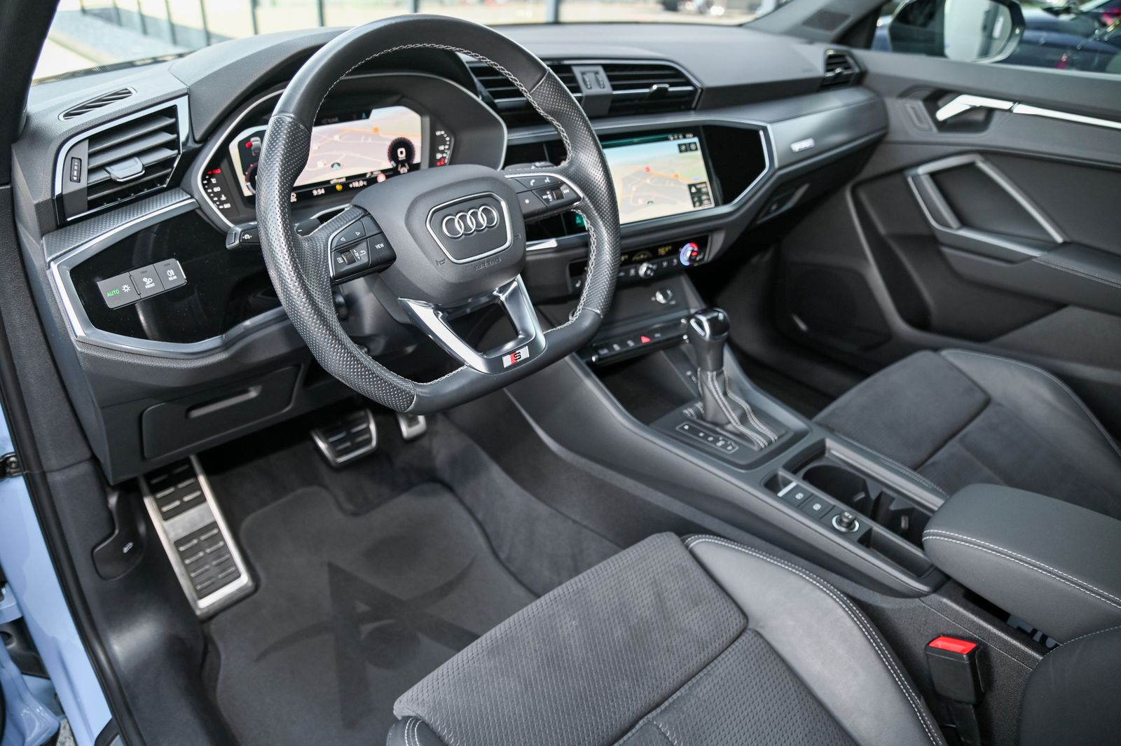 Audi Q3 Sportback 40 TFSI quattro S line - Samsaru's Car Outlet