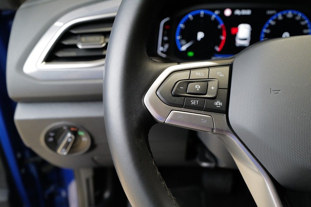 Volkswagen T-Roc 1.5TSI DSG Style - Samsaru's Car Outlet