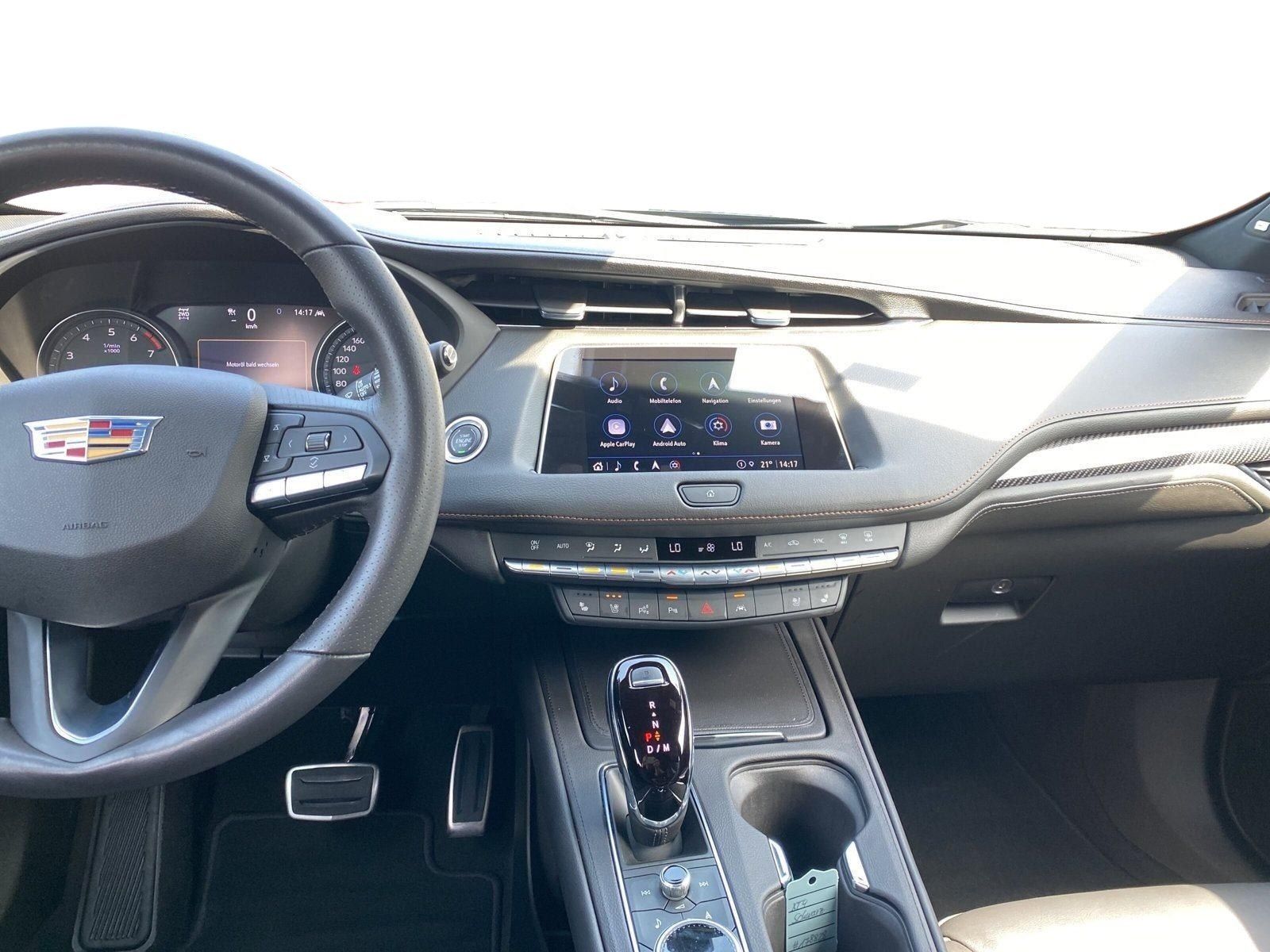 Cadillac XT4 2.0 T Sport AWD LED+Panorama+Navi