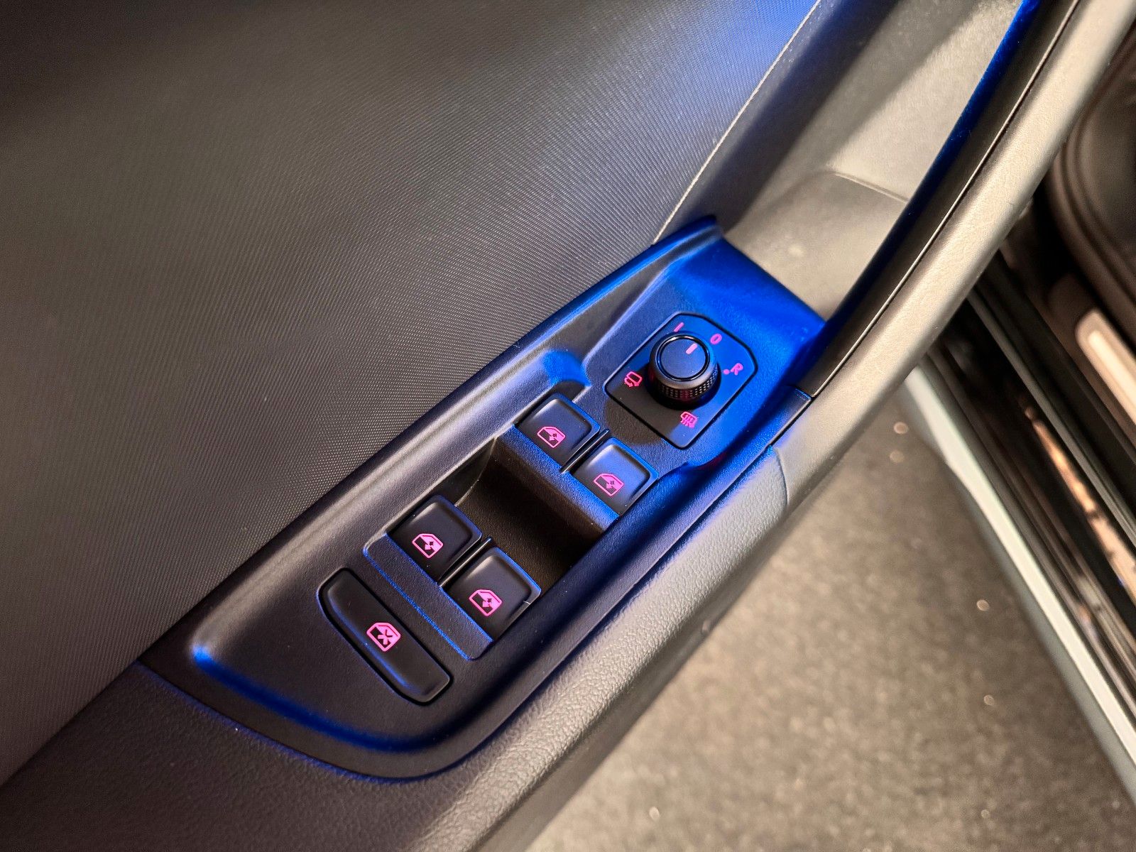 Audi A1 citycarver 35 TFSI S Line - Samsaru's Car Outlet