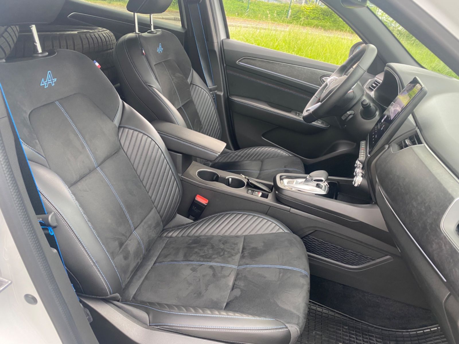 Renault Arkana Esprit Alpine - Samsaru's Car Outlet