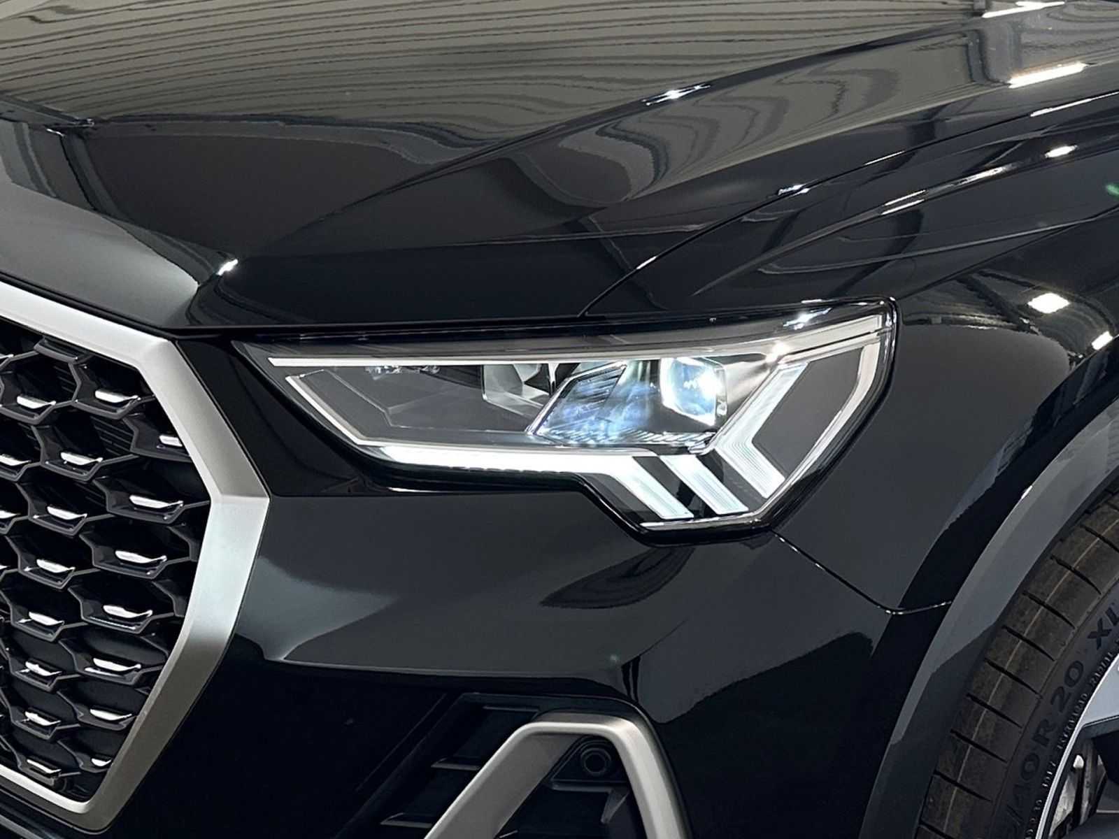 Audi Q3 Sportback 40 TFSI QUATT S LINE - Samsaru's Car Outlet