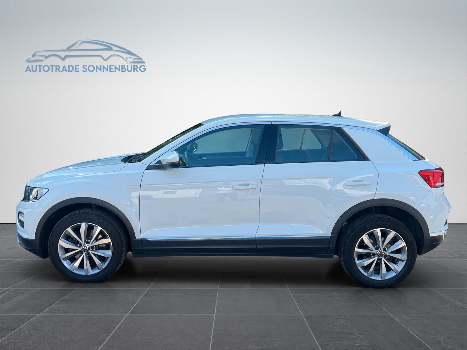 Volkswagen T-Roc Style - Samsaru's Car Outlet