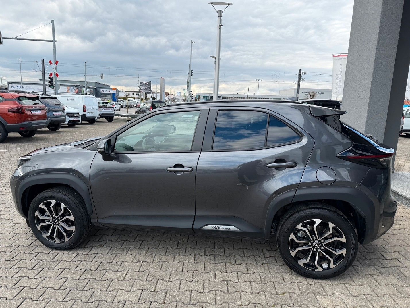 Toyota Yaris Cross 1.5l Hybrid Style*SHZ,Navi,PDC v+h*