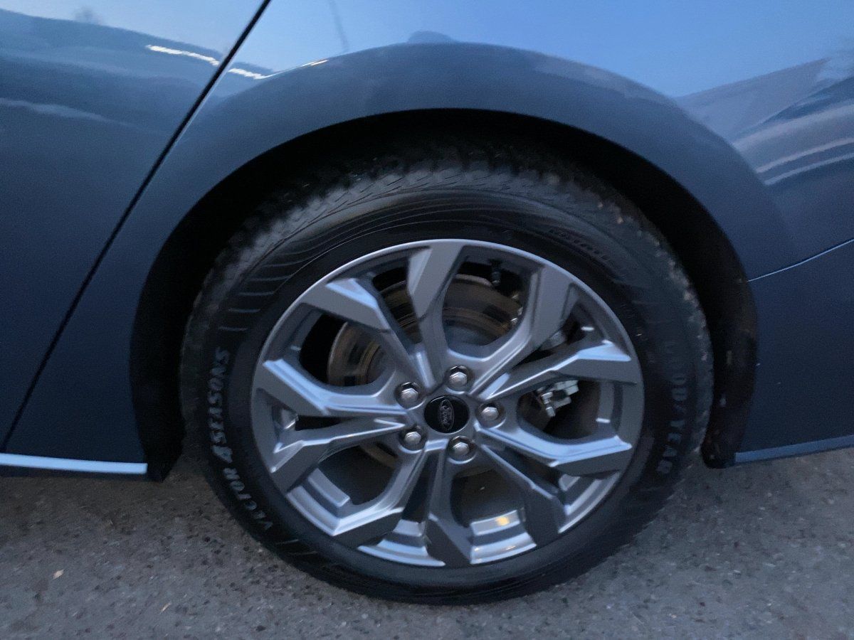 Ford Focus Turnier ST-Line X | Autom. | AHK | Kamera