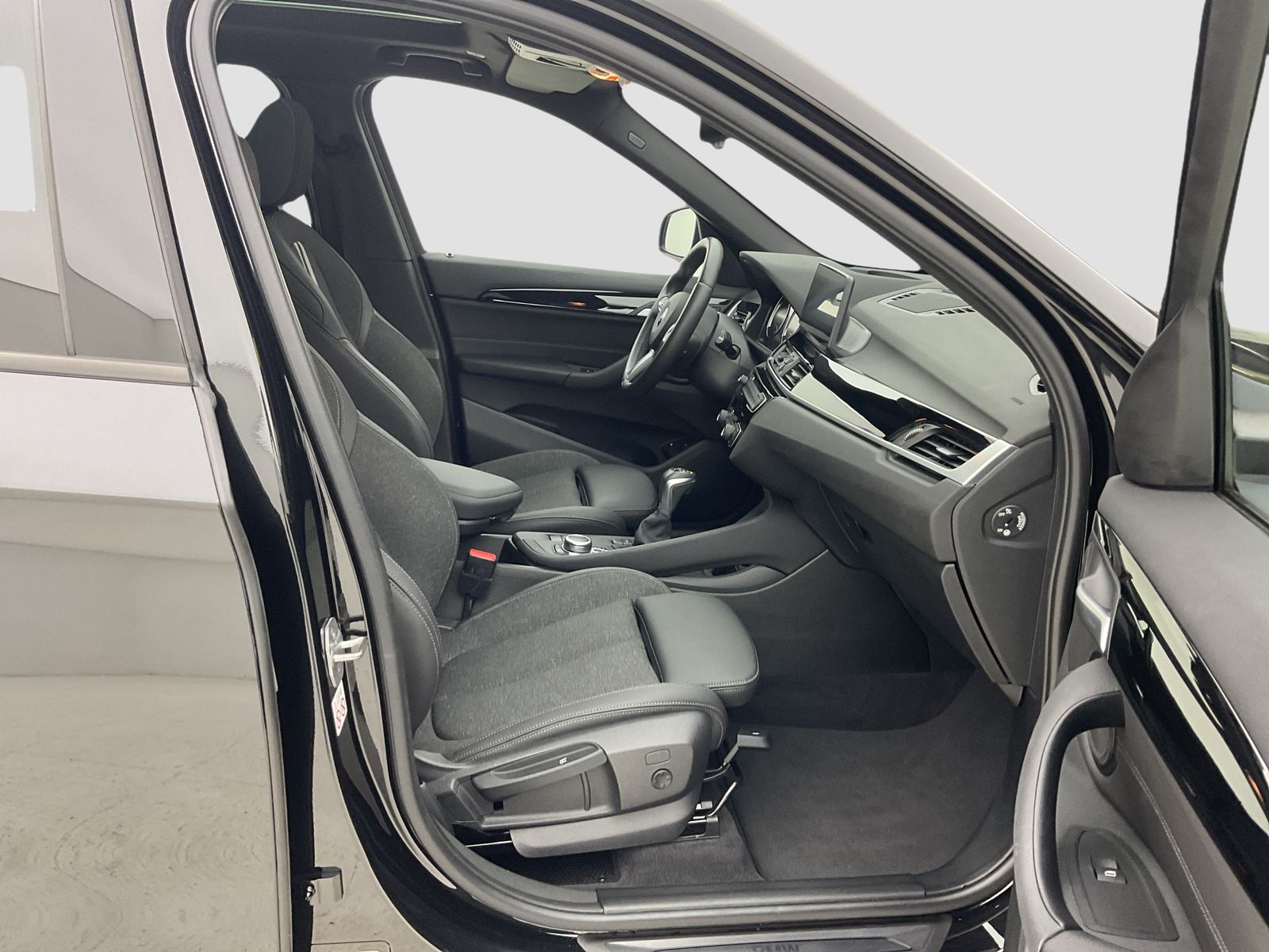BMW X1 xDrive25e - Samsaru's Car Outlet