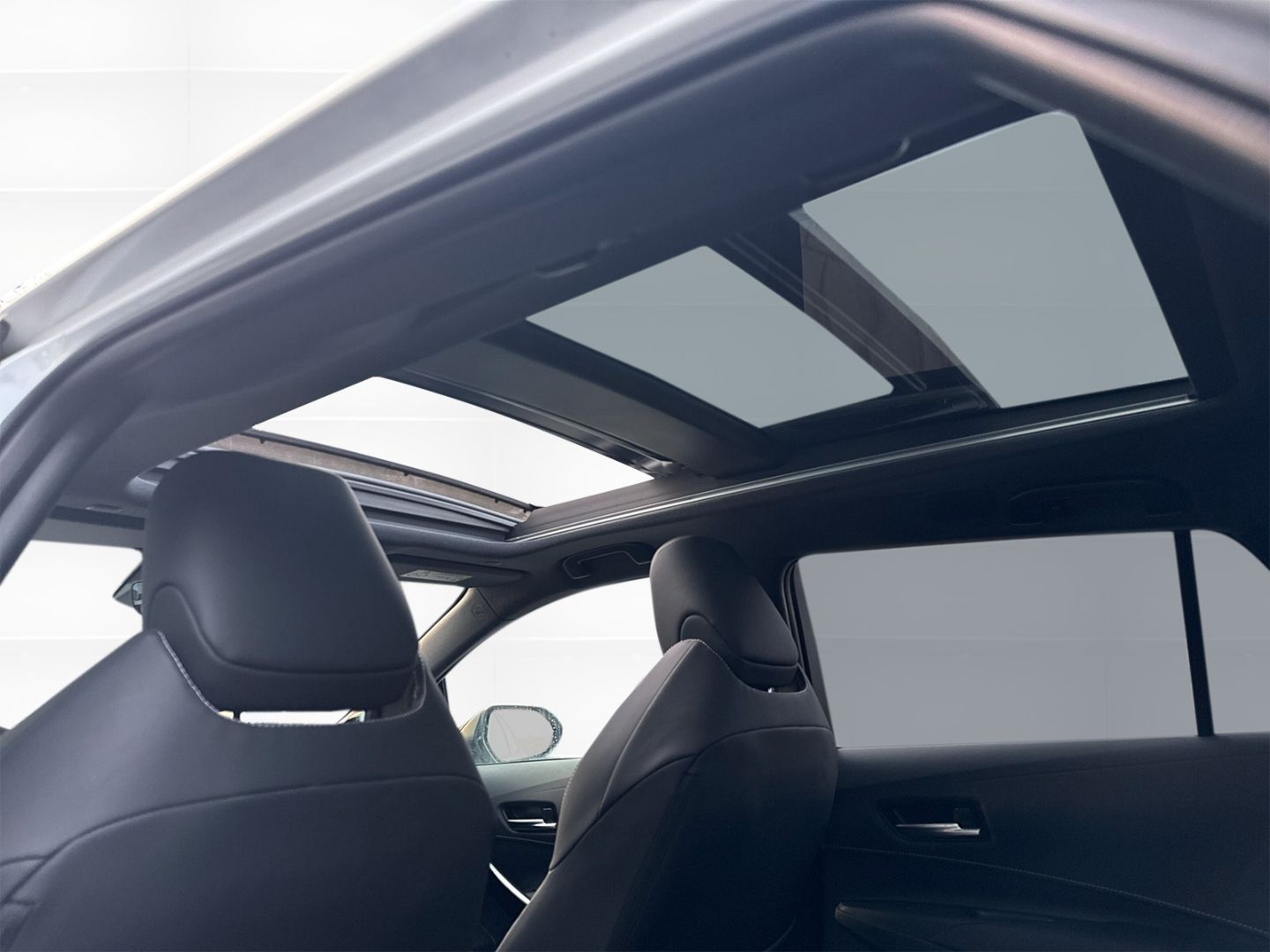 Toyota Corolla Touring Sports 2.0 Hybrid Lounge +Matrix