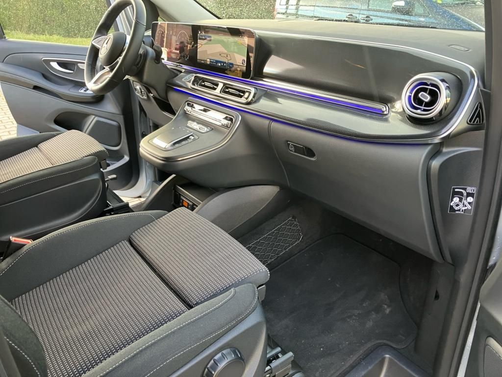Mercedes-Benz V 220 d lang 4x2 * Style - Samsaru's Car Outlet